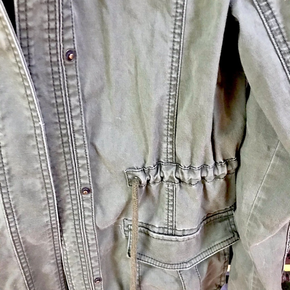 Jacket - Picture 3 of 4